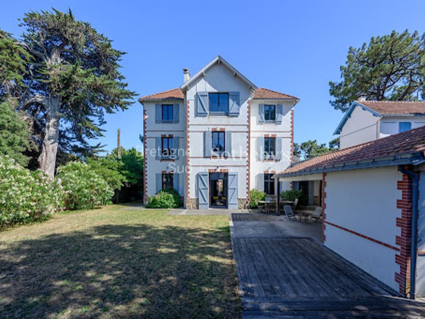 Maison 9 pièces 270 m²