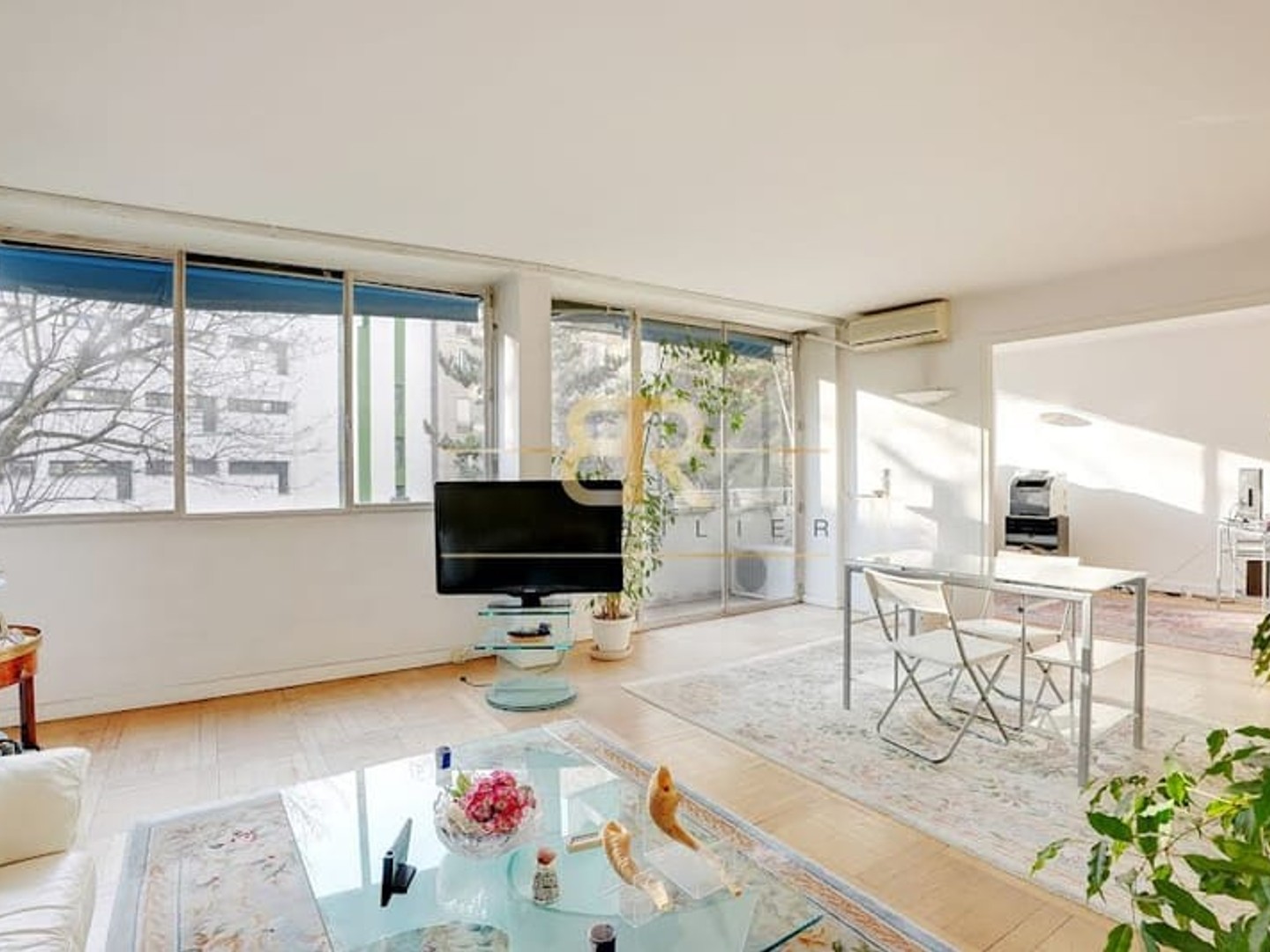 Appartement à vendre - 4 pièces - 109m2 - Paris 16e (75016)