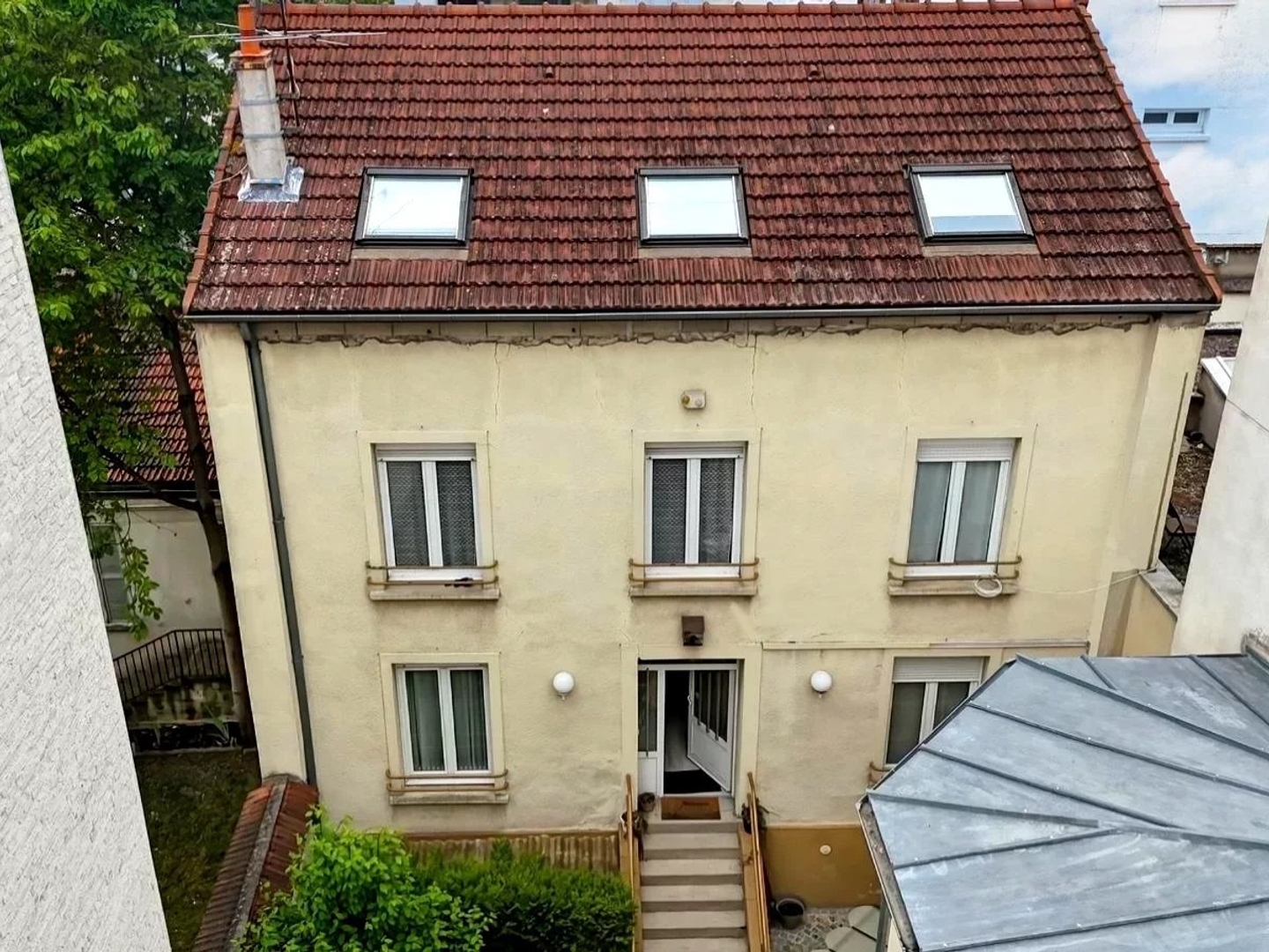 Butte aux cailles, Immeuble de 240m² en copropriété avec jardin privatif