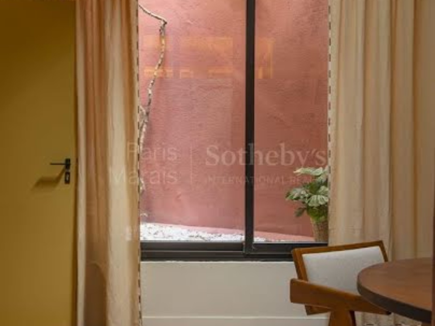 Locaux à vendre - 143m2 - Paris 8e (75008)