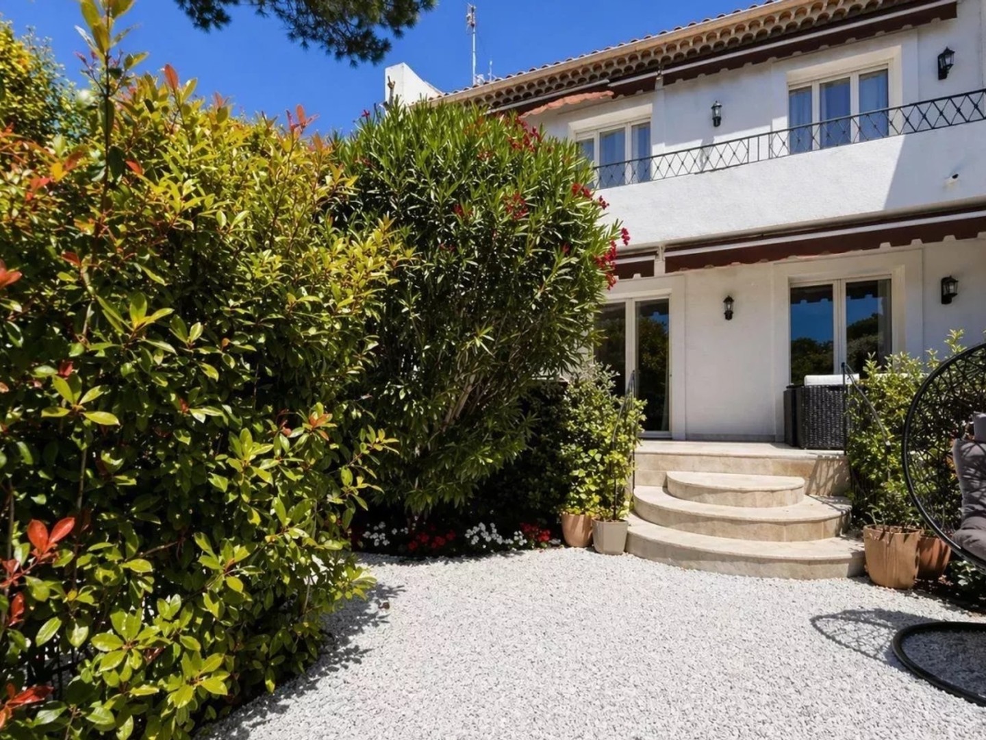 CANNES MONTFLEURY - MAISON DE VILLE RENOVEE - CALME