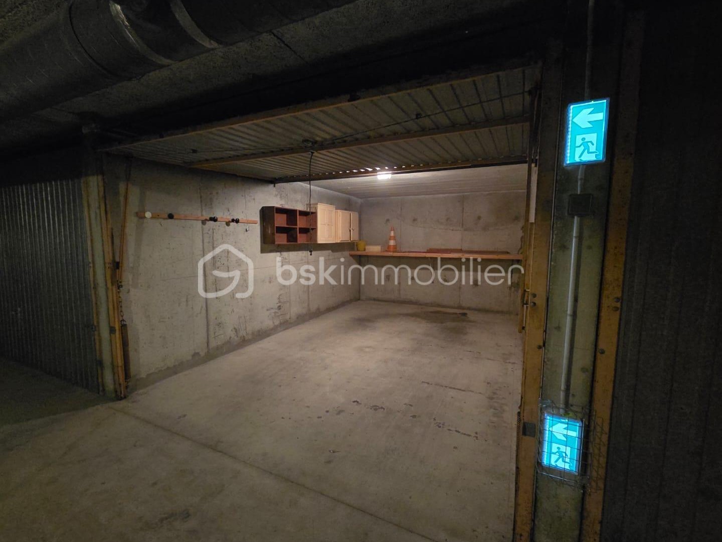 Parking / garage / box à vendre - 15m2 - Noirmoutier-En-L'île (85330)