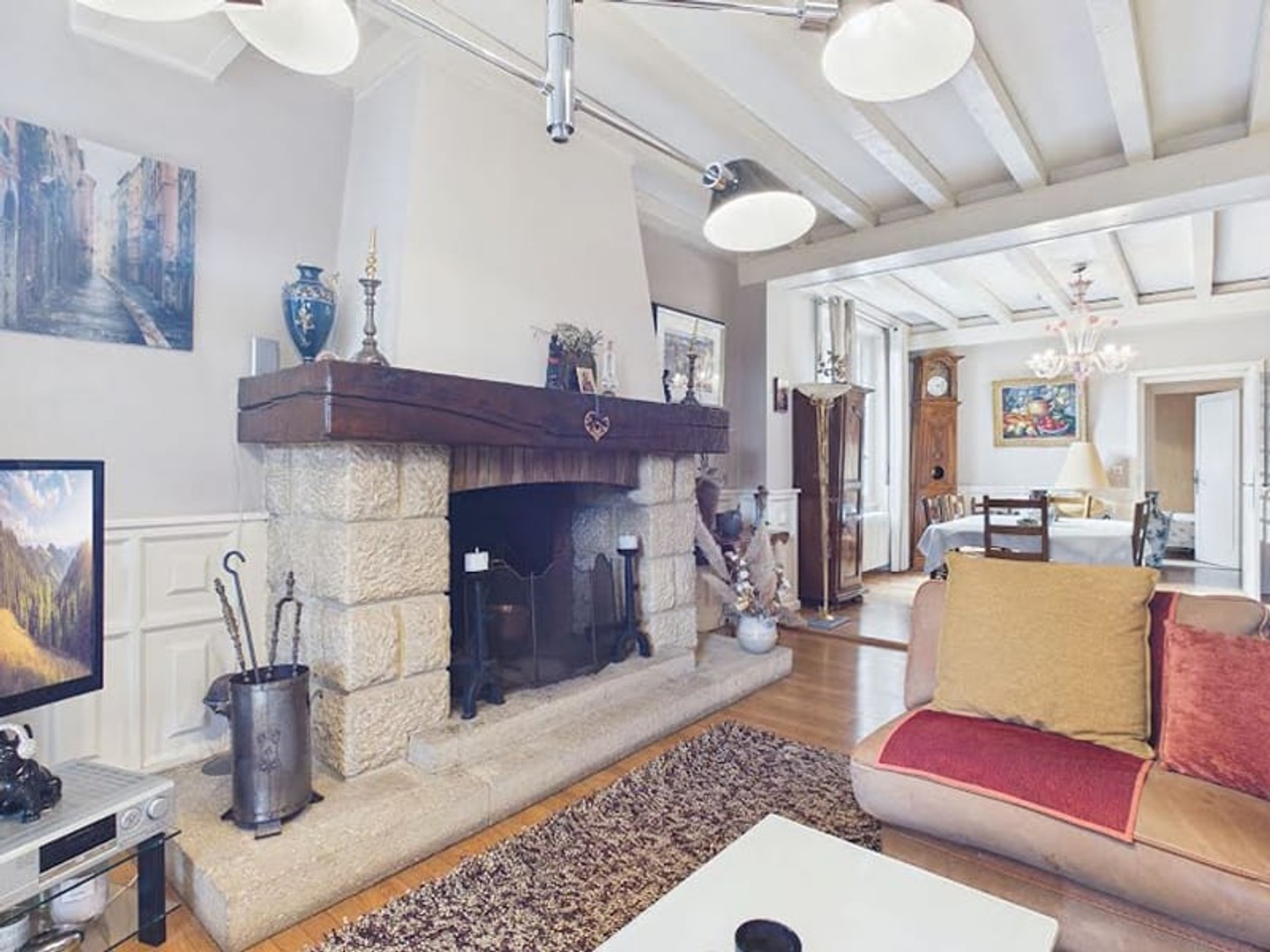 Maison 10 pièces 392 m²