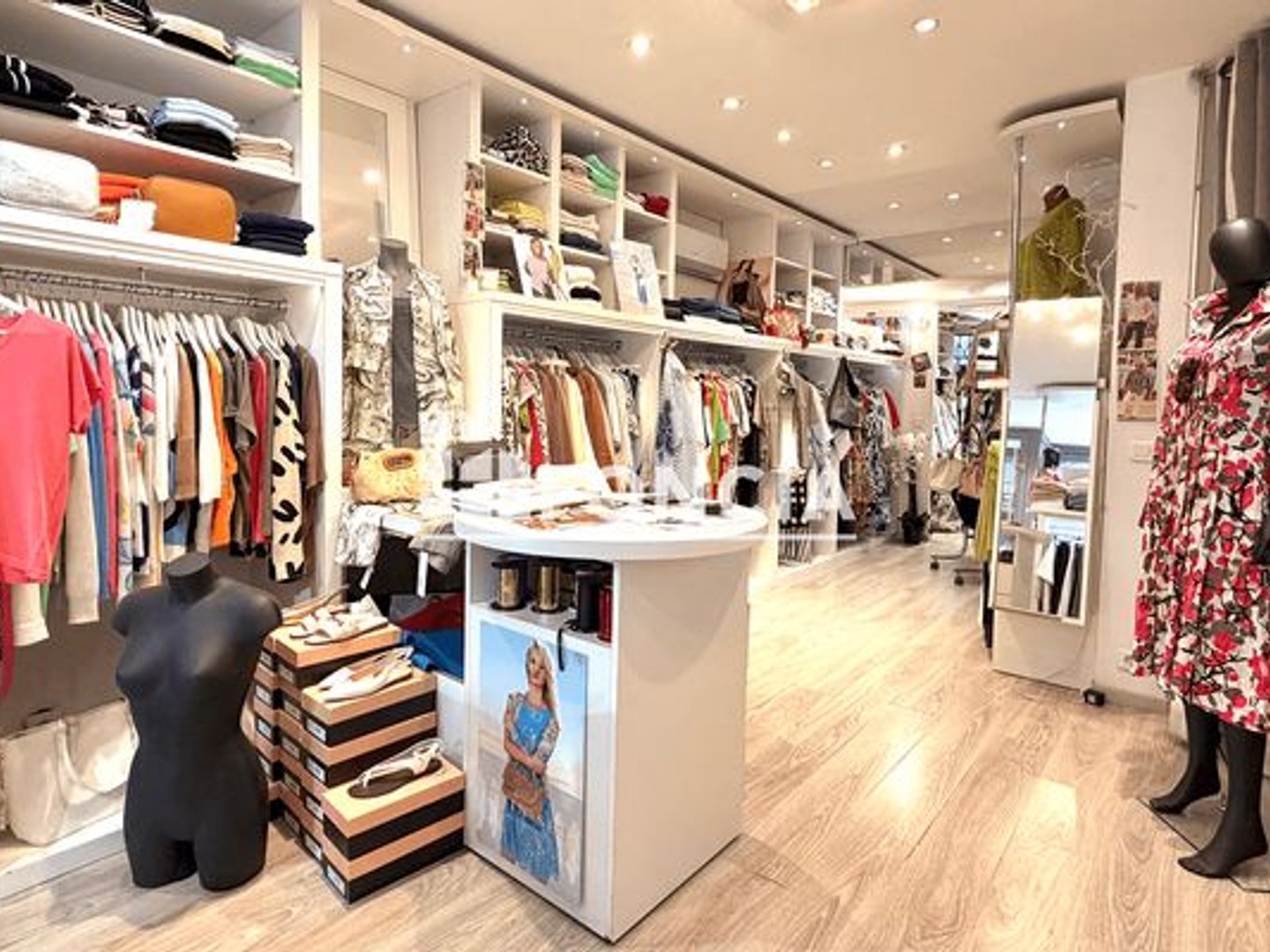 Autre à vendre - 38m2 - Fréjus (83370)