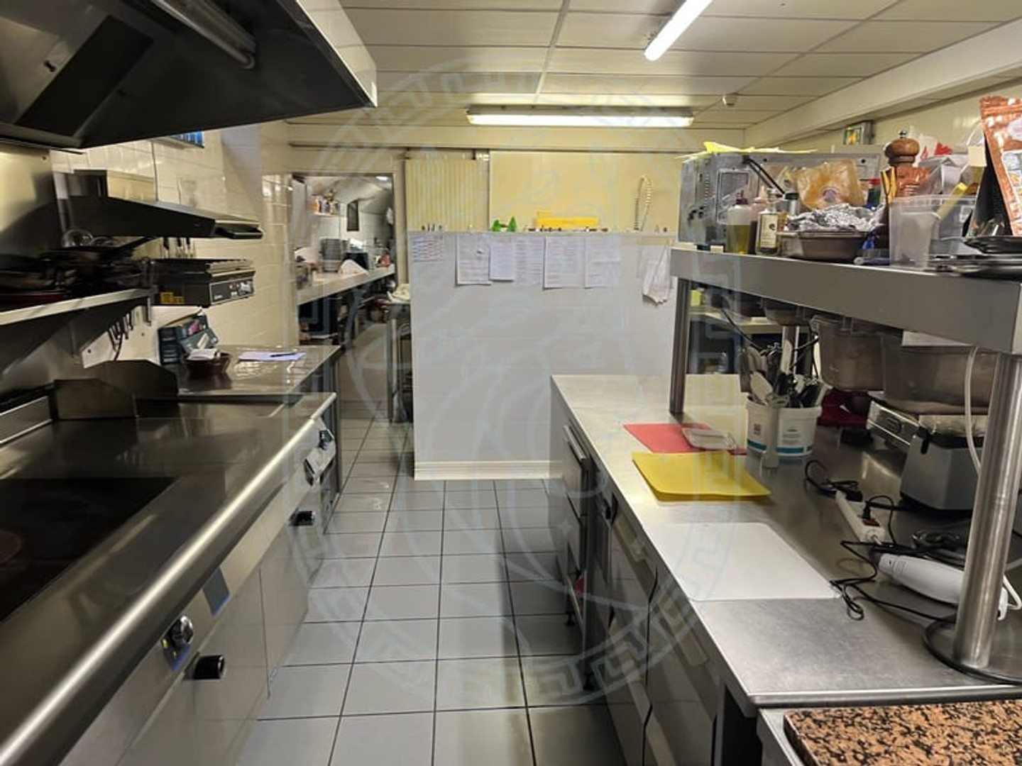 Magasin à vendre - 650m2 - Saint-Germain-De-... (01130)