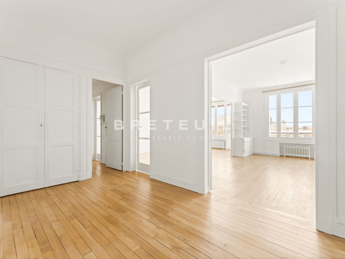 Appartement à vendre - 5 pièces - 132m2 - Paris 16e (75016)