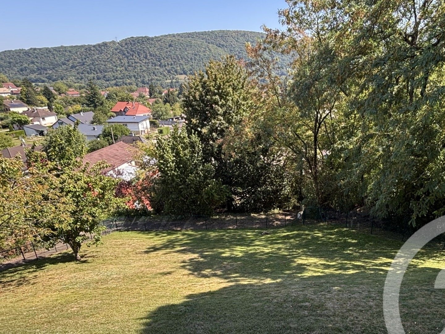 Maison à vendre - 7 pièces - 188m2 - Roche-Lez-Beaupré (25220)
