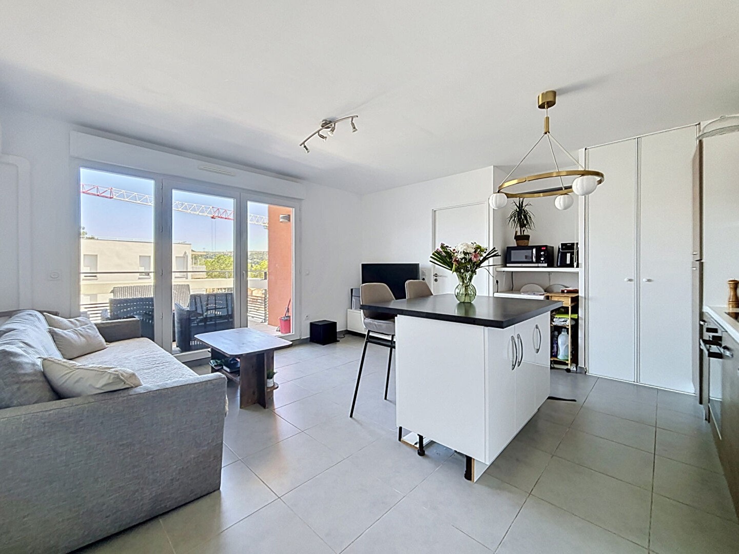 Appartement à vendre - 2 pièces - 43m2 - Vitrolles (13127)