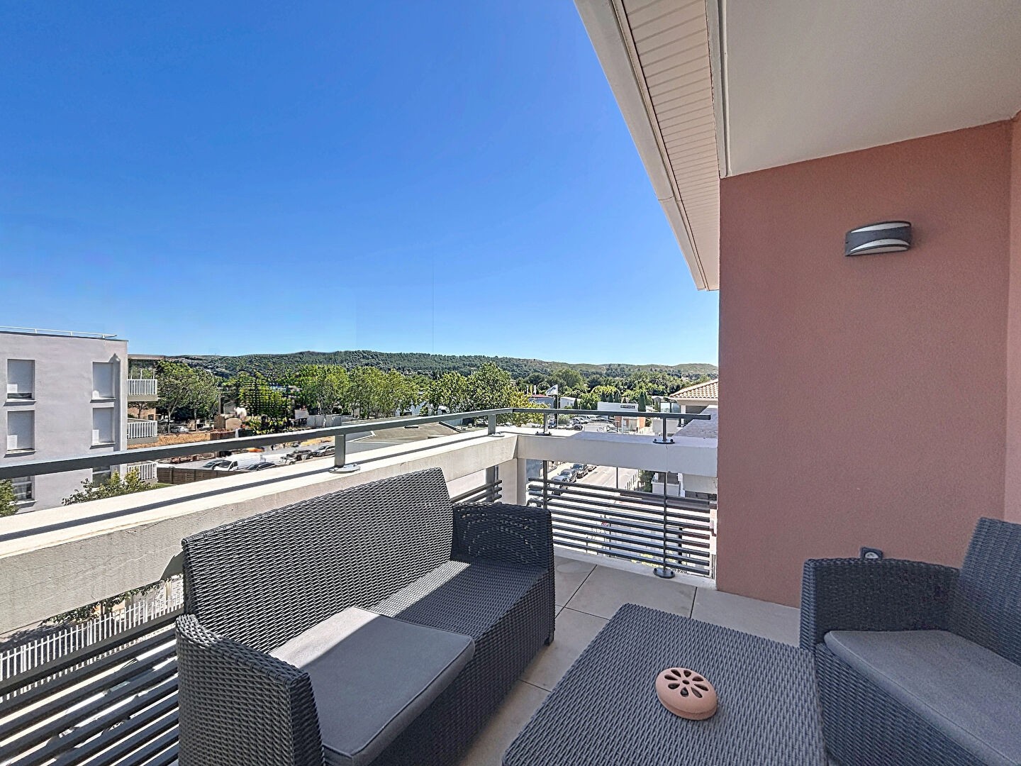 Appartement à vendre - 2 pièces - 43m2 - Vitrolles (13127)