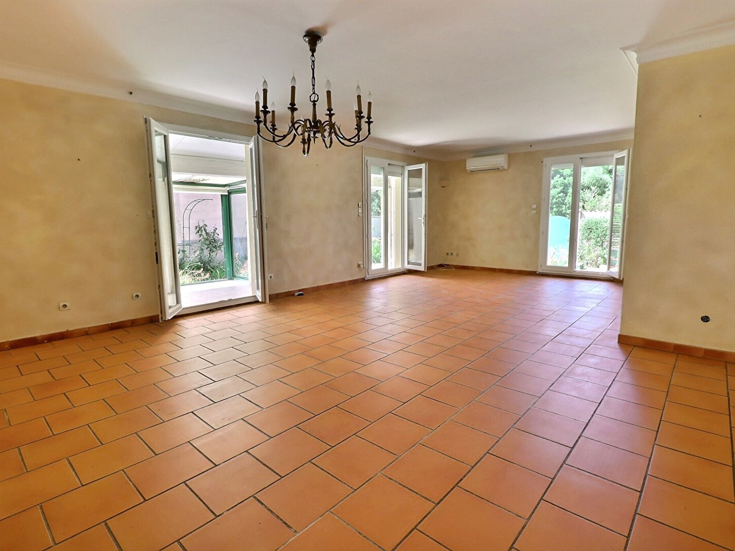 Maison à vendre - 4 pièces - 90m2 - La Londe-Les-Maures (83250)