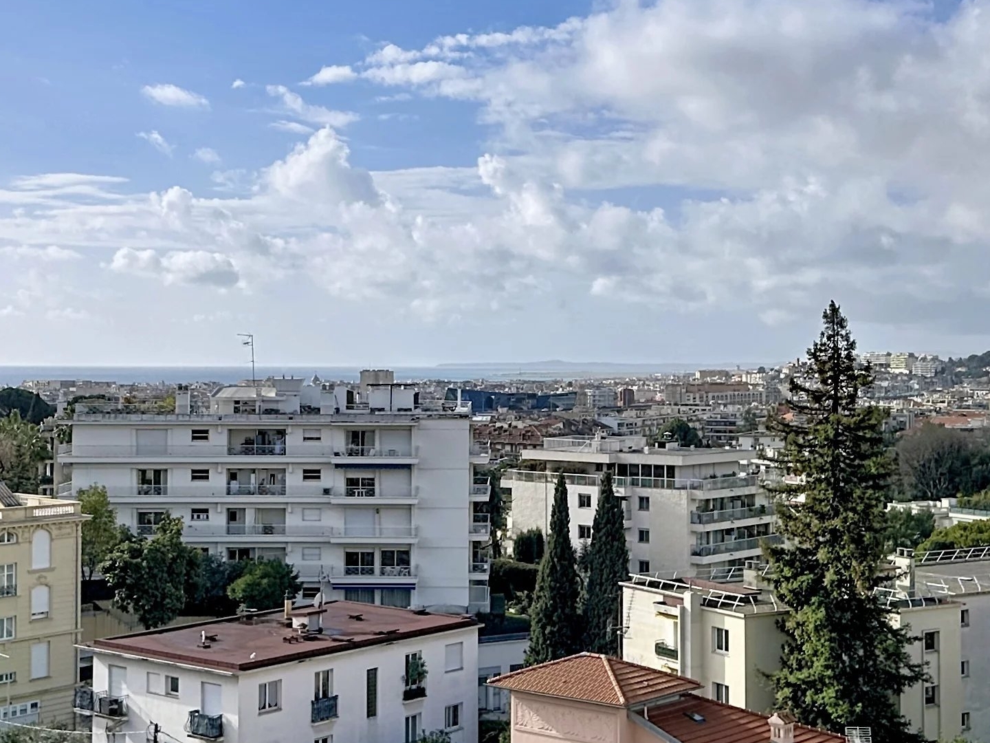 Appartement à vendre - 5 pièces - 145m2 - Nice (06000)