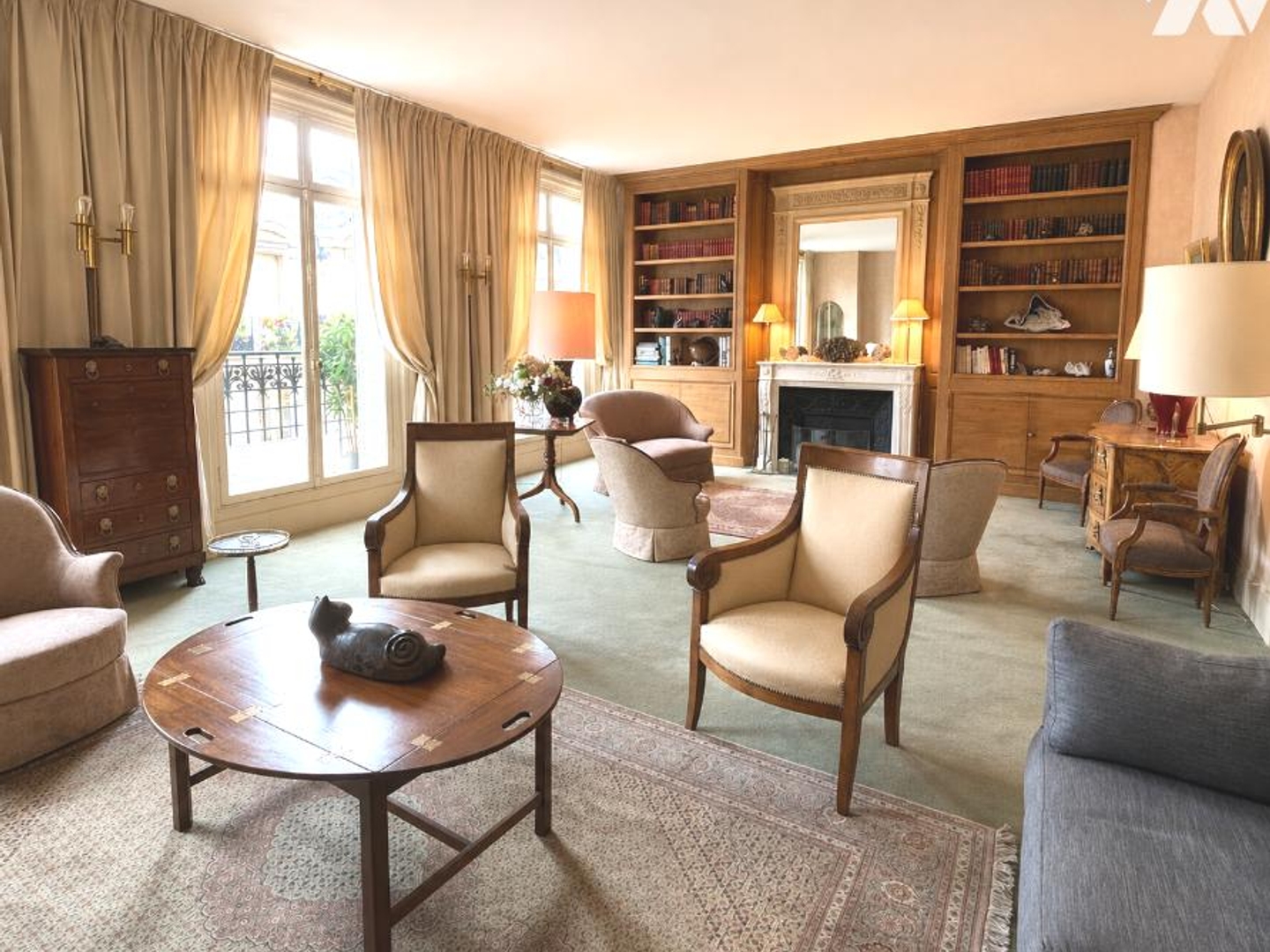 Appartement 7 pièces 244 m²