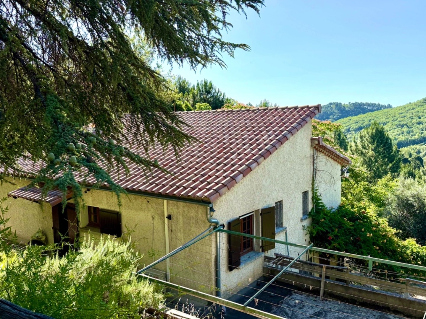 Maison à vendre - 3 pièces - 72m2 - Saint-Jean-Du-Pin (30140)