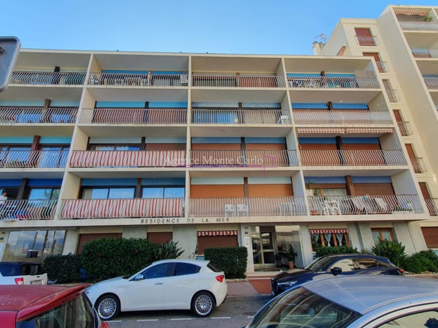 Appartement à vendre - 2 pièces - 41m2 - Roquebrune-Cap-Ma... (06190)