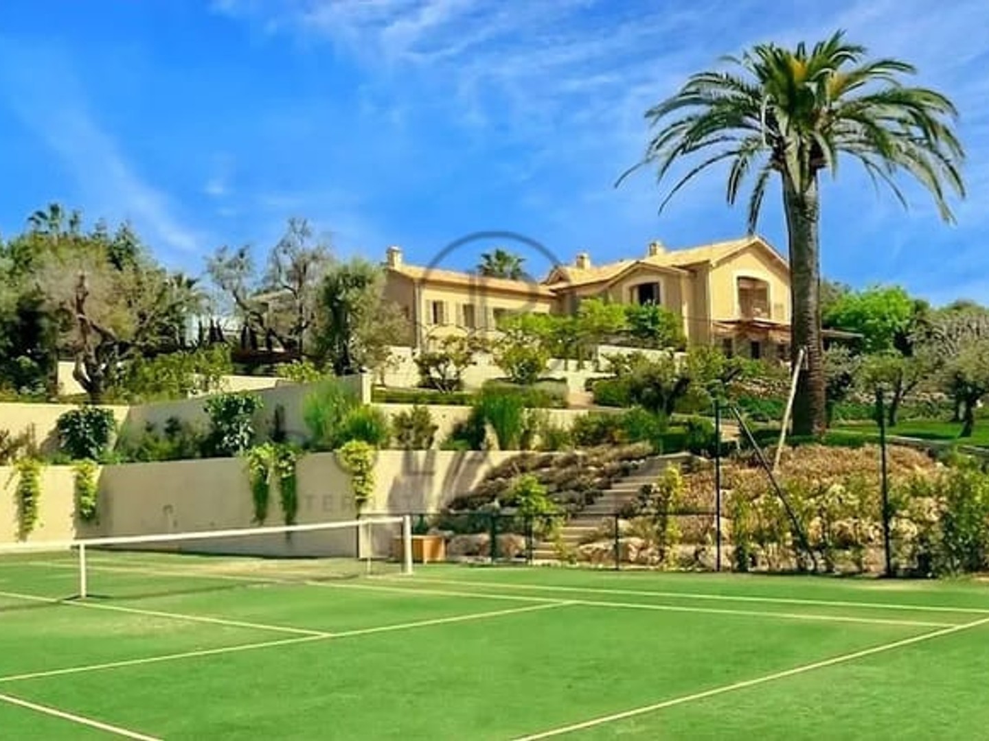 Domaine privé avec vue sur la mer et court de tennis - Cap d'Antibes