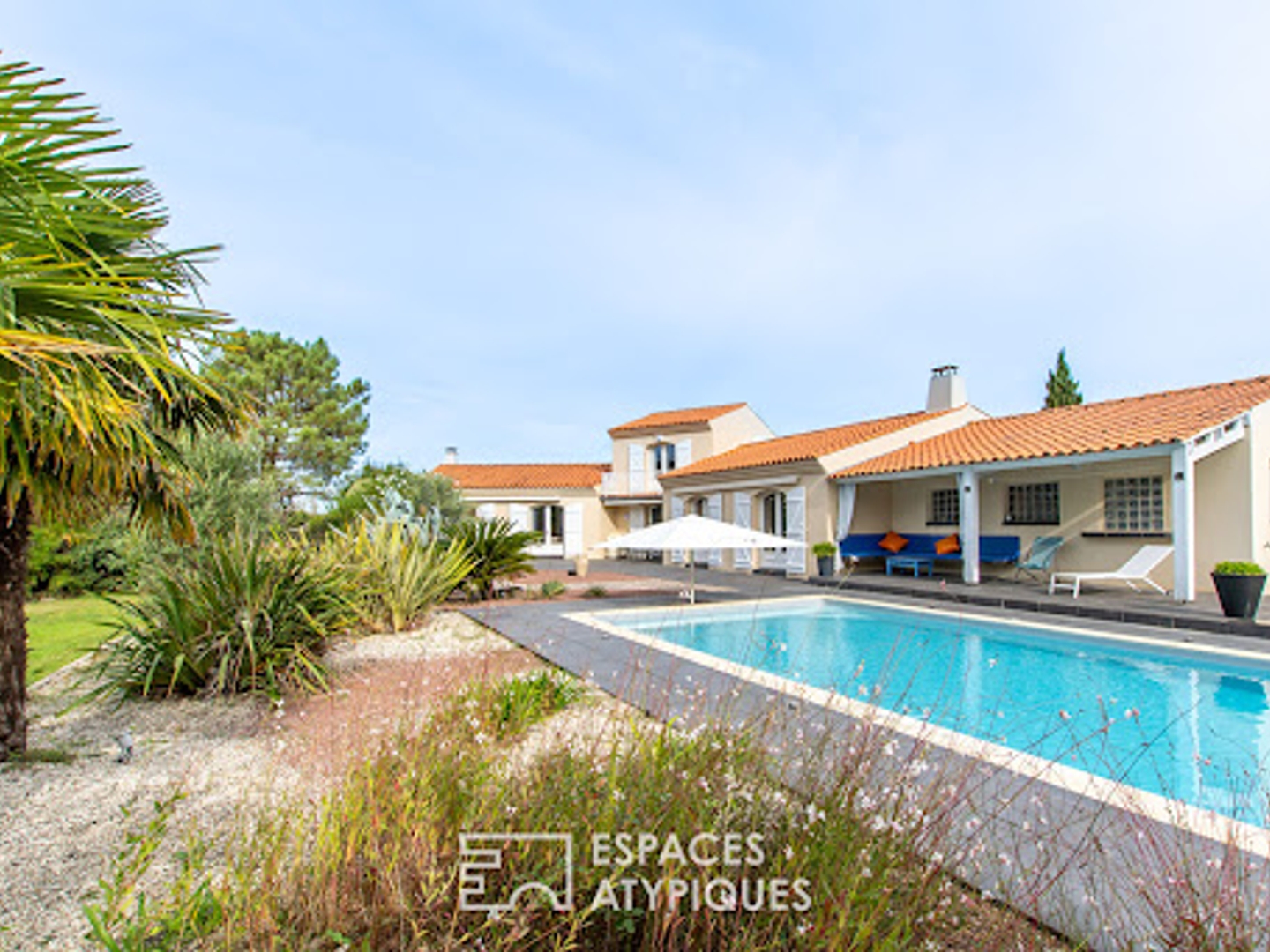 Maison 10 pièces 405 m²