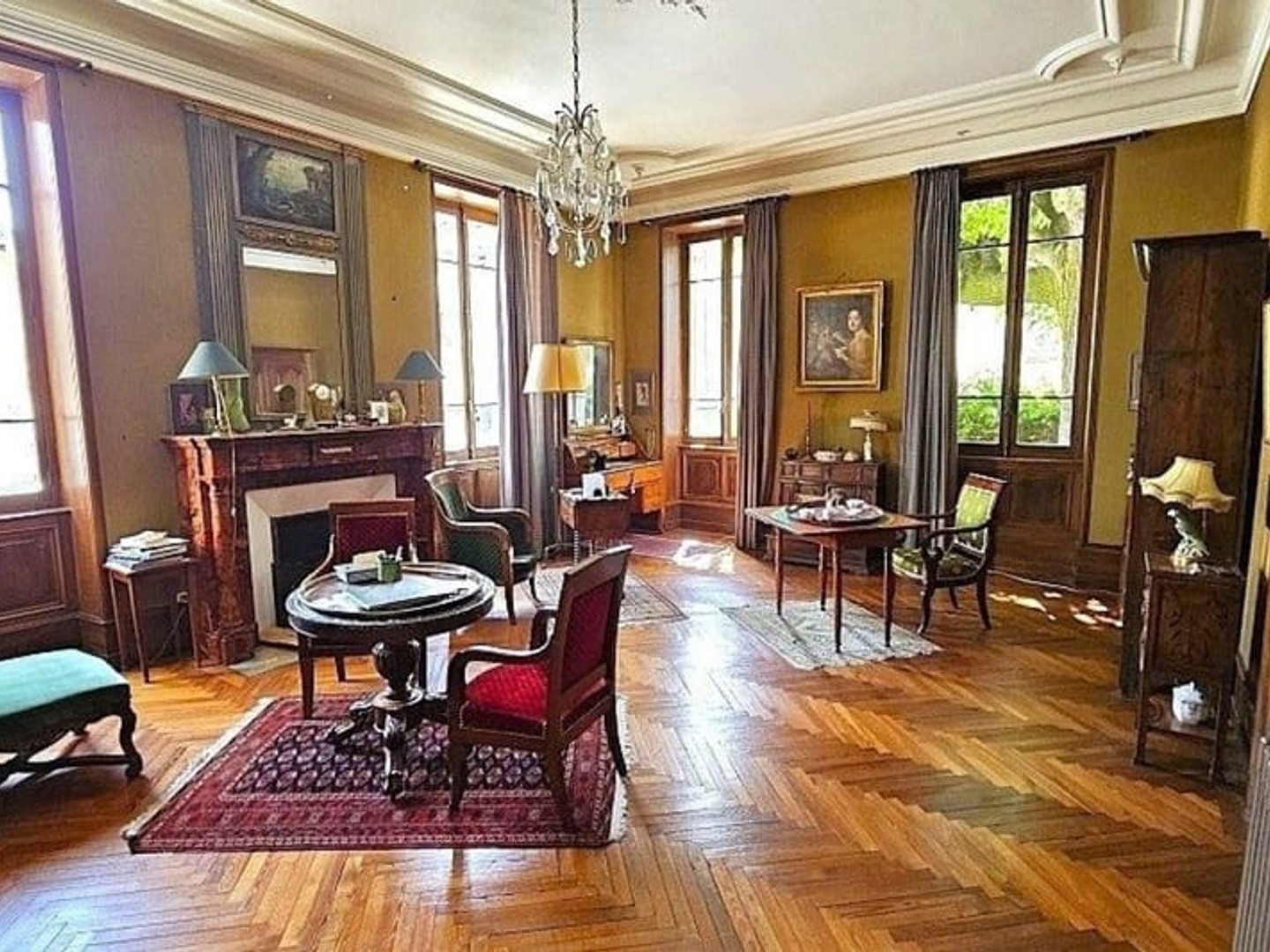 Maison à vendre - 14 pièces - 483m2 - Chabeuil (26120)