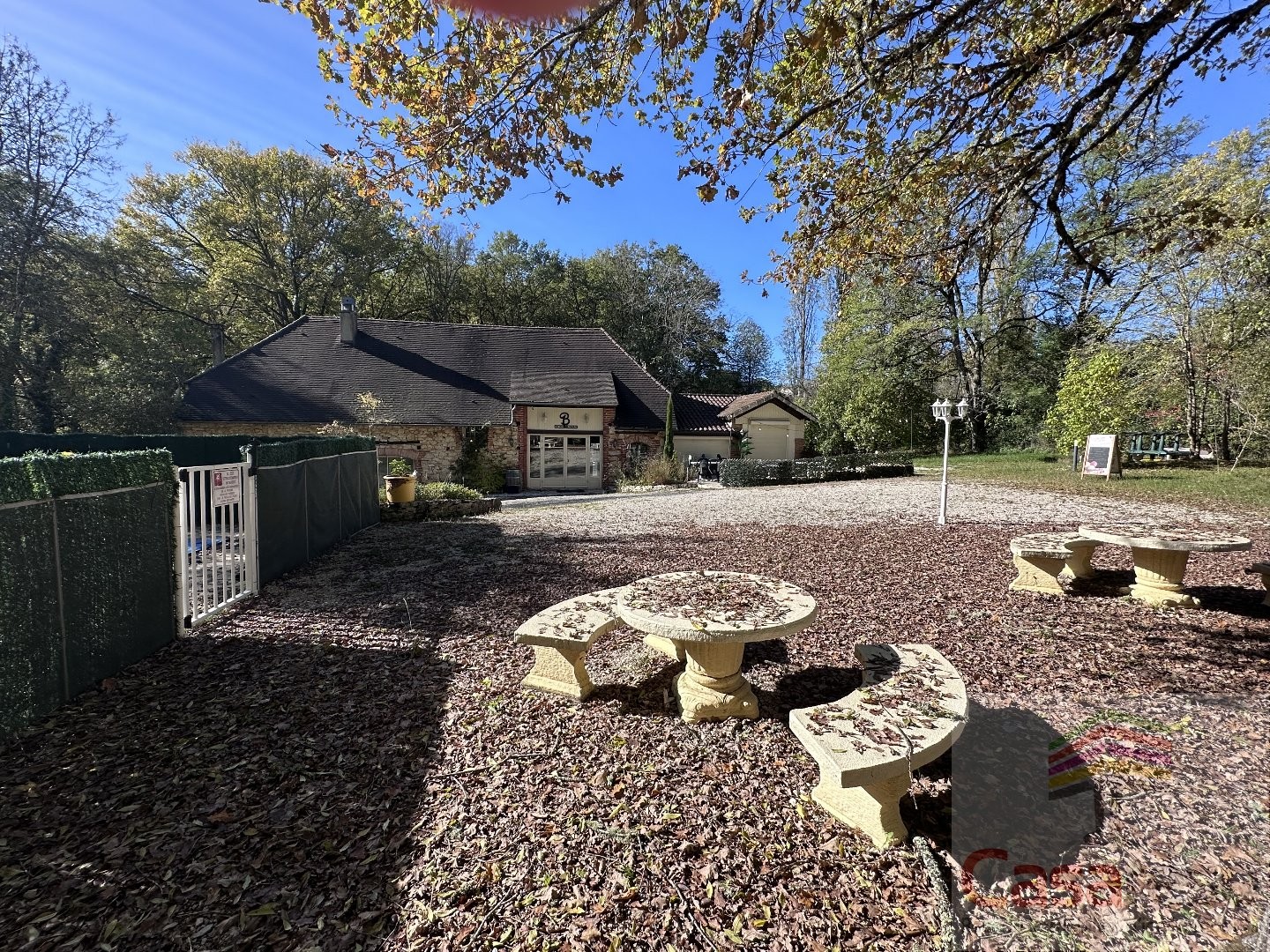 Magasin à vendre - 16 pièces - 345m2 - Cahors (46000)