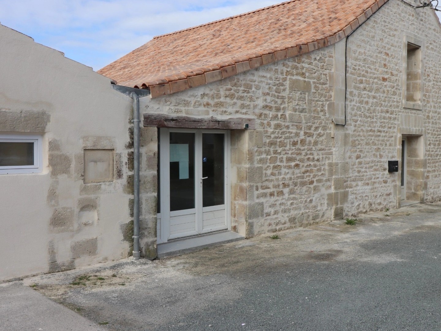 Magasin à vendre - 5 pièces - 175m2 - Rochefort (17300)