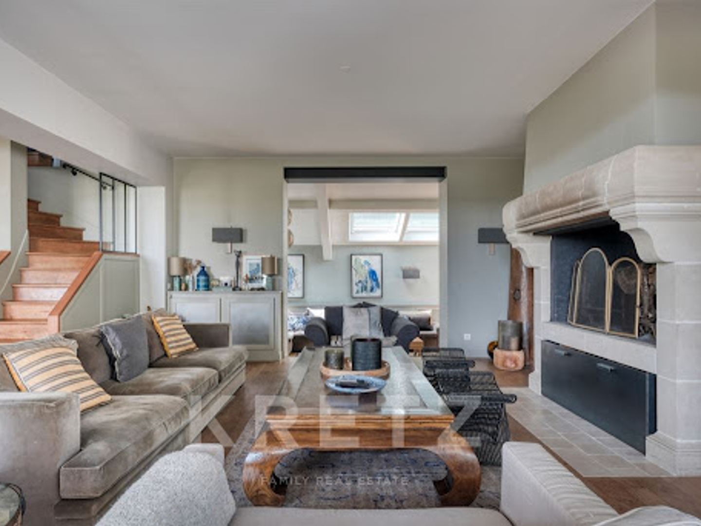 Maison à vendre - 9 pièces - 333m2 - Férolles-Attilly (77150)