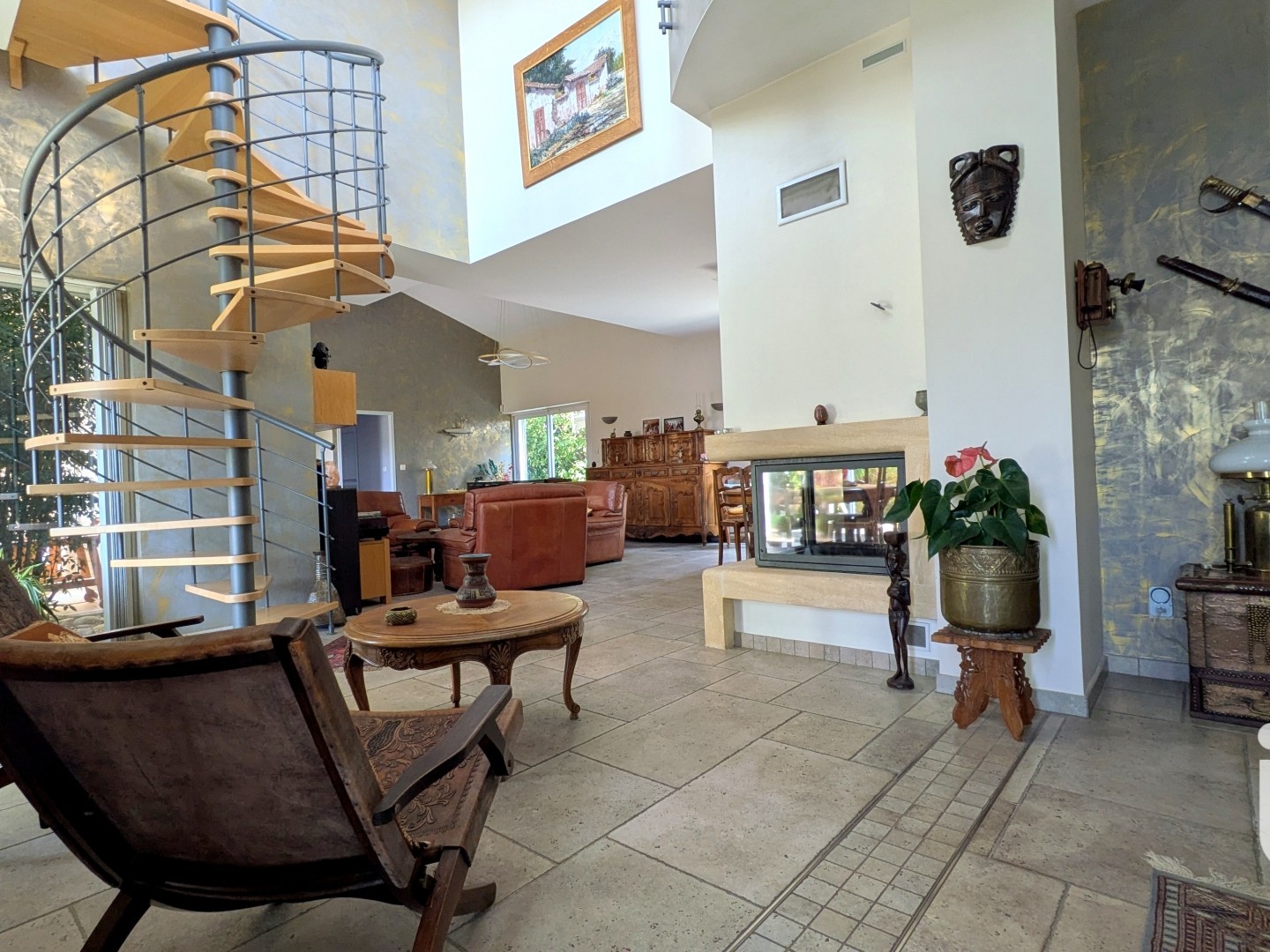 Maison à vendre - 6 pièces - 218m2 - Montélimar (26200)