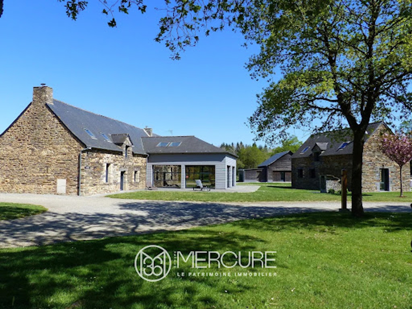 Propriété 22 pièces 406 m²