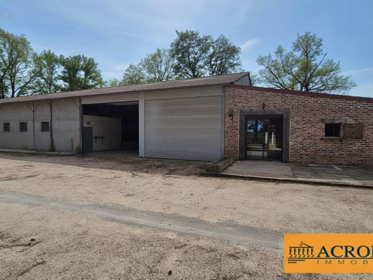 Appartement à vendre - 2 pièces - 3625m2 - Coullons (45720)