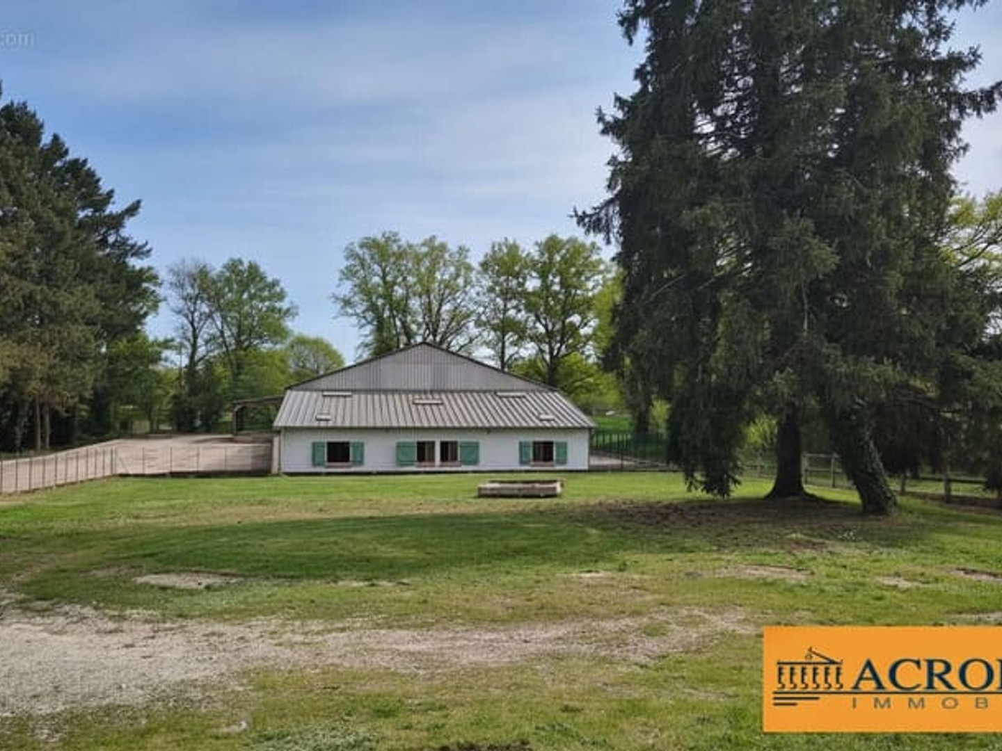 Appartement à vendre - 2 pièces - 3625m2 - Coullons (45720)