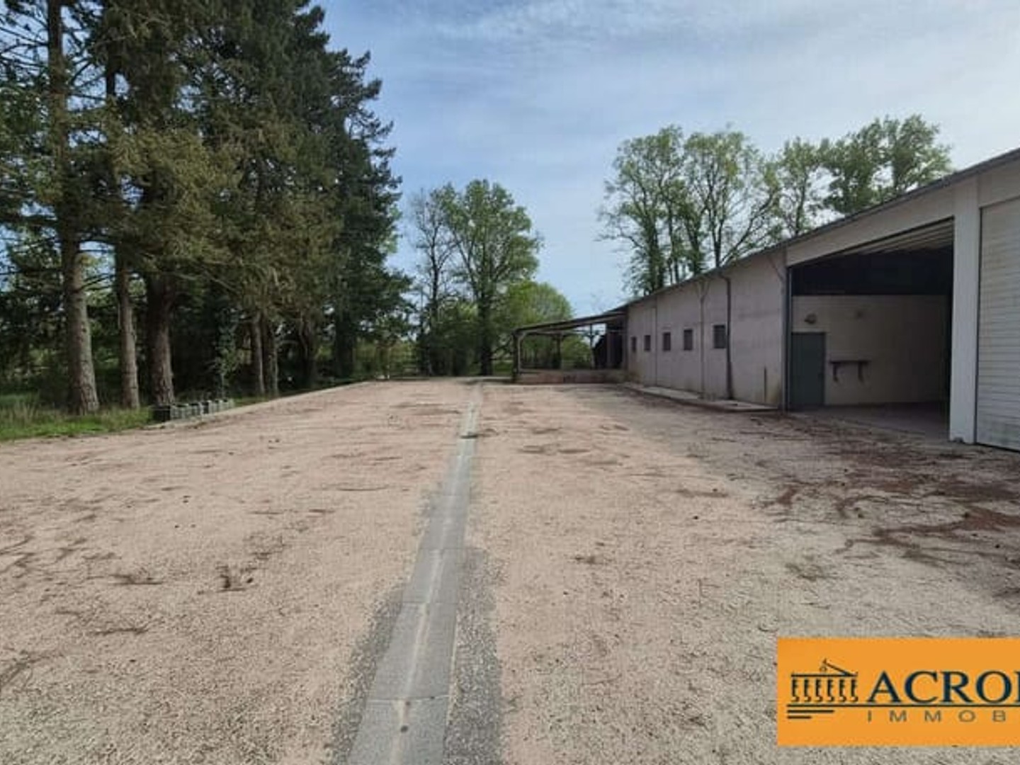Appartement à vendre - 2 pièces - 3625m2 - Coullons (45720)