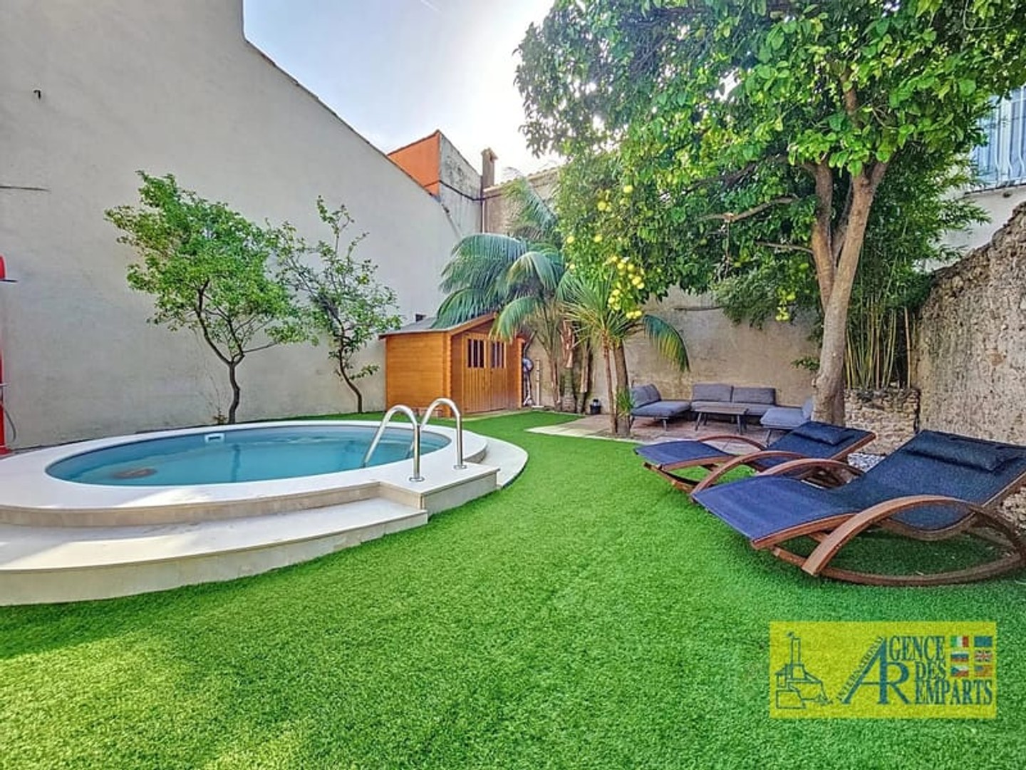 Maison d'Exception dans le Vieil Antibes avec Jardin et Pisc