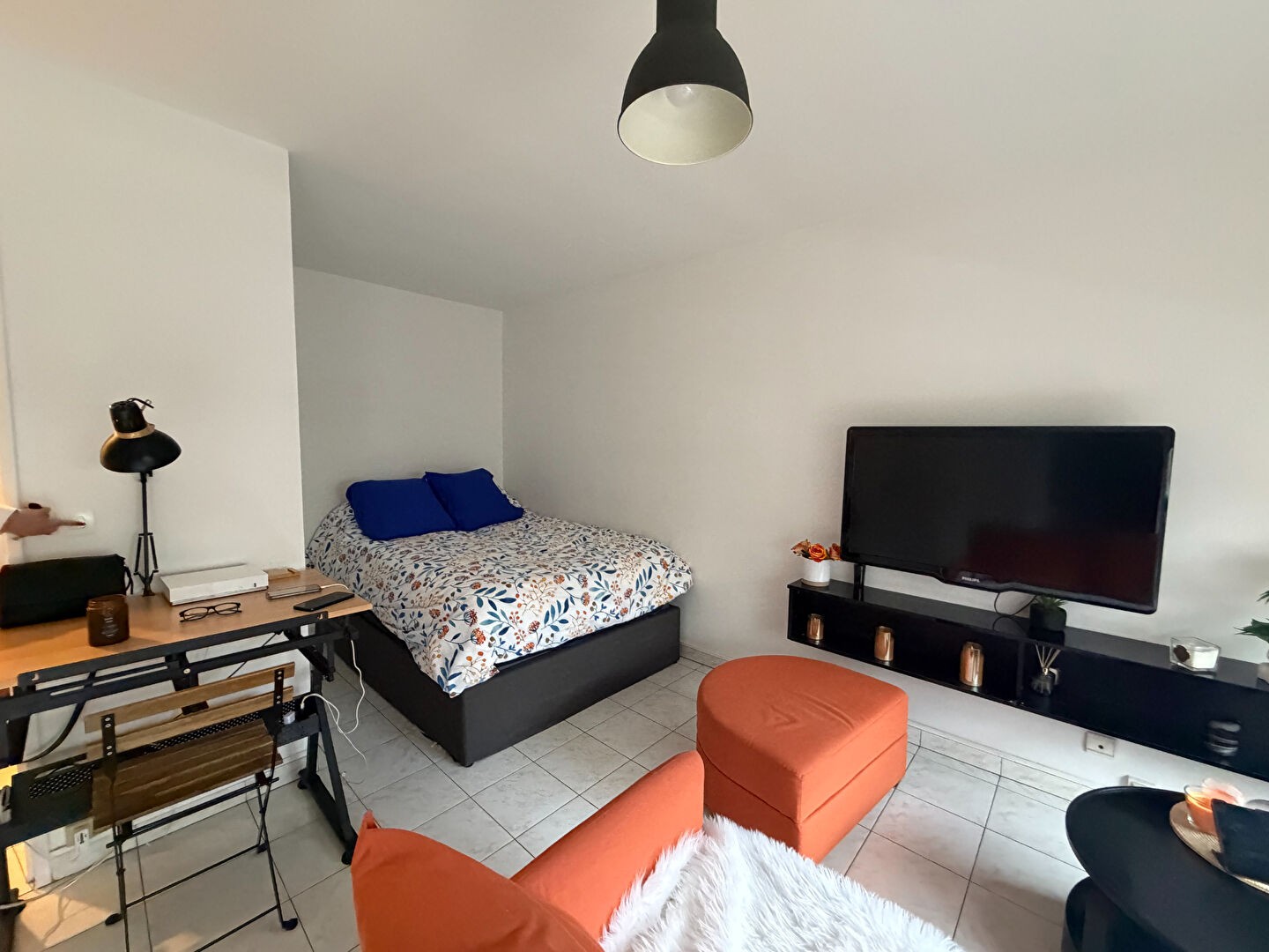 PUTEAUX: STUDIO de 25 m² avec balcon VENDU LOUE