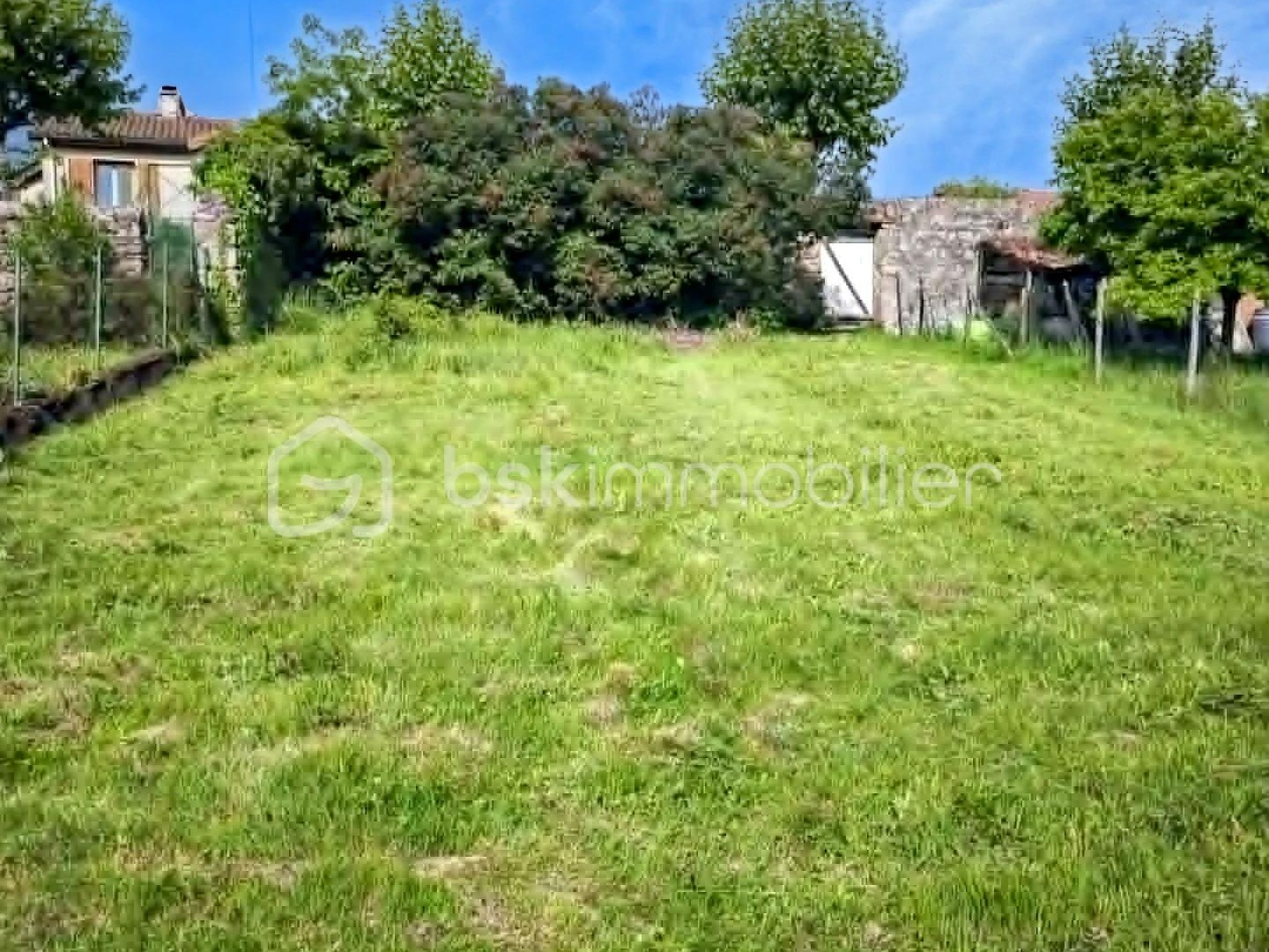 Immeuble à vendre - 6 pièces - 136m2 - Noirétable (42440)