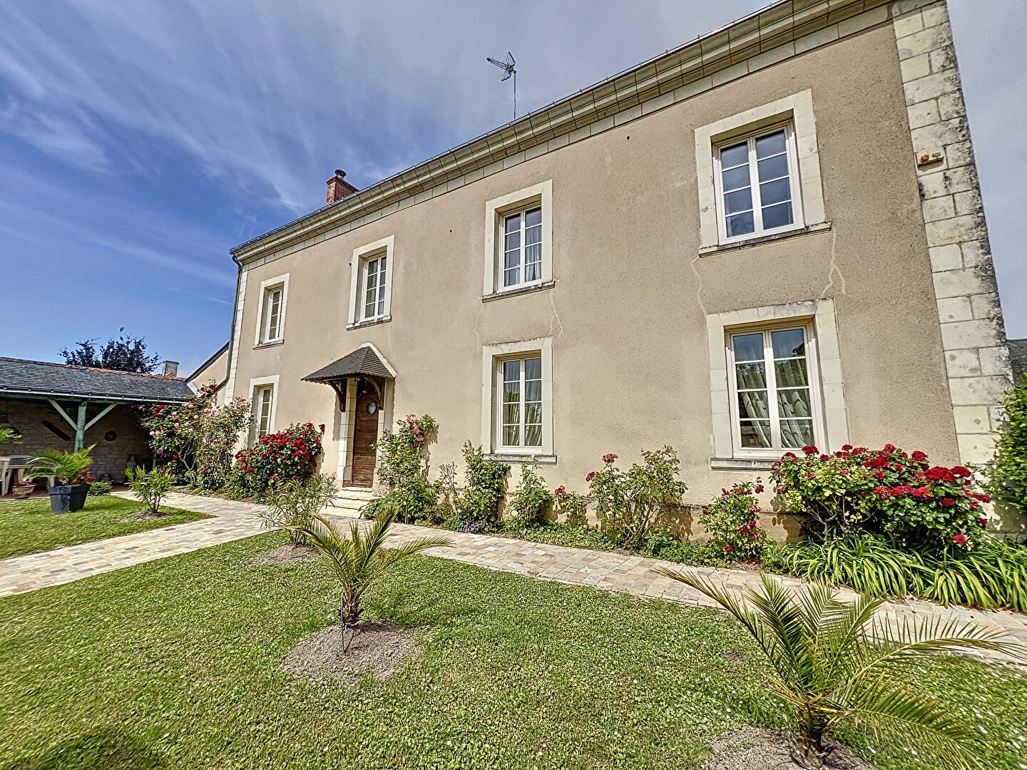 Maison à vendre - 7 pièces - 257m2 - Tuffalun (49700)