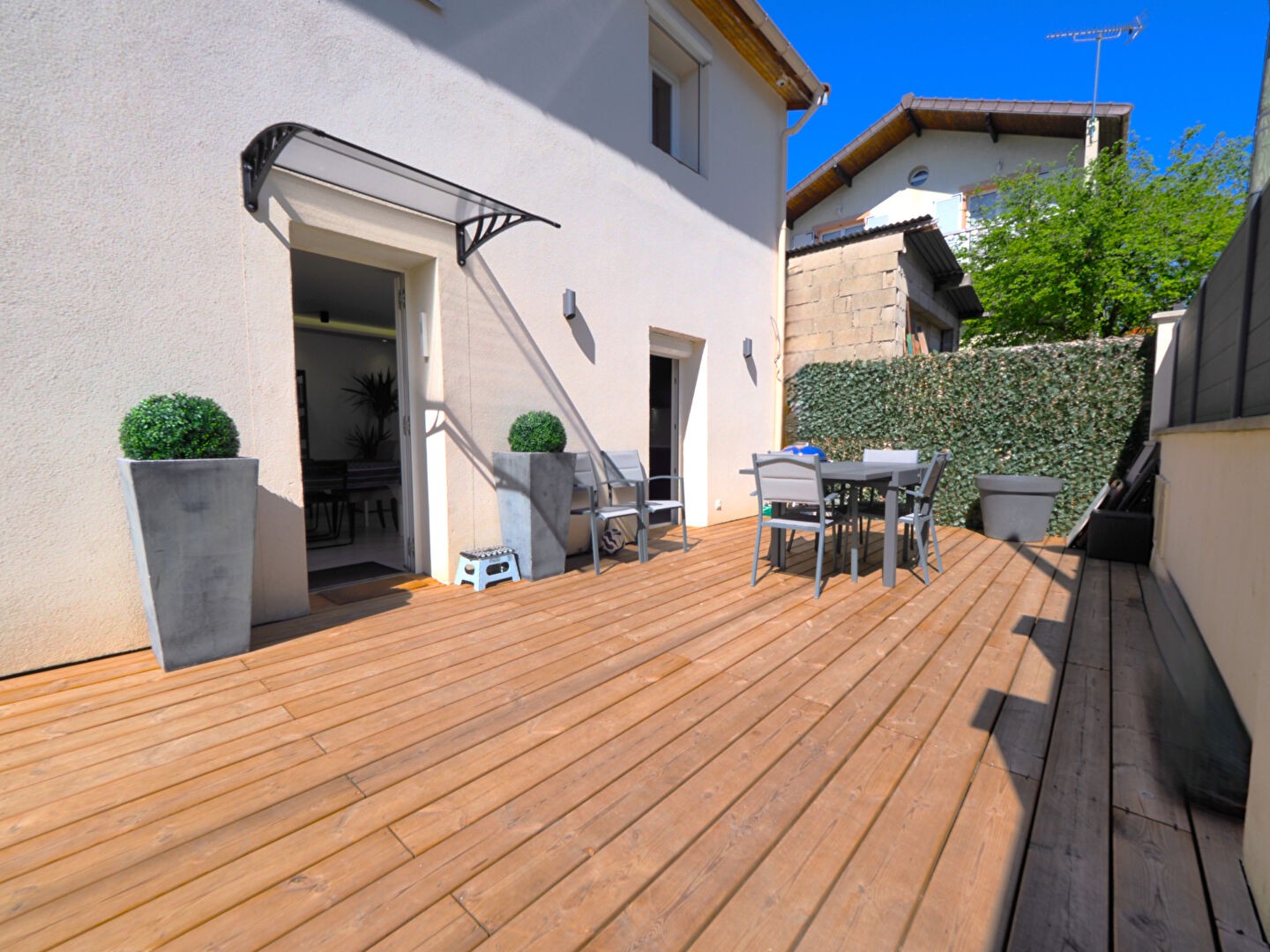 Maison à vendre - 7 pièces - 132m2 - Romainville (93230)