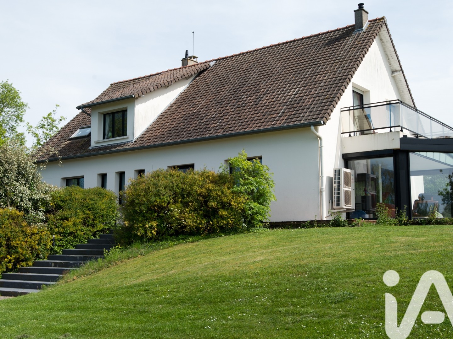Maison à vendre - 5 pièces - 230m2 - Saint-Fuscien (80680)