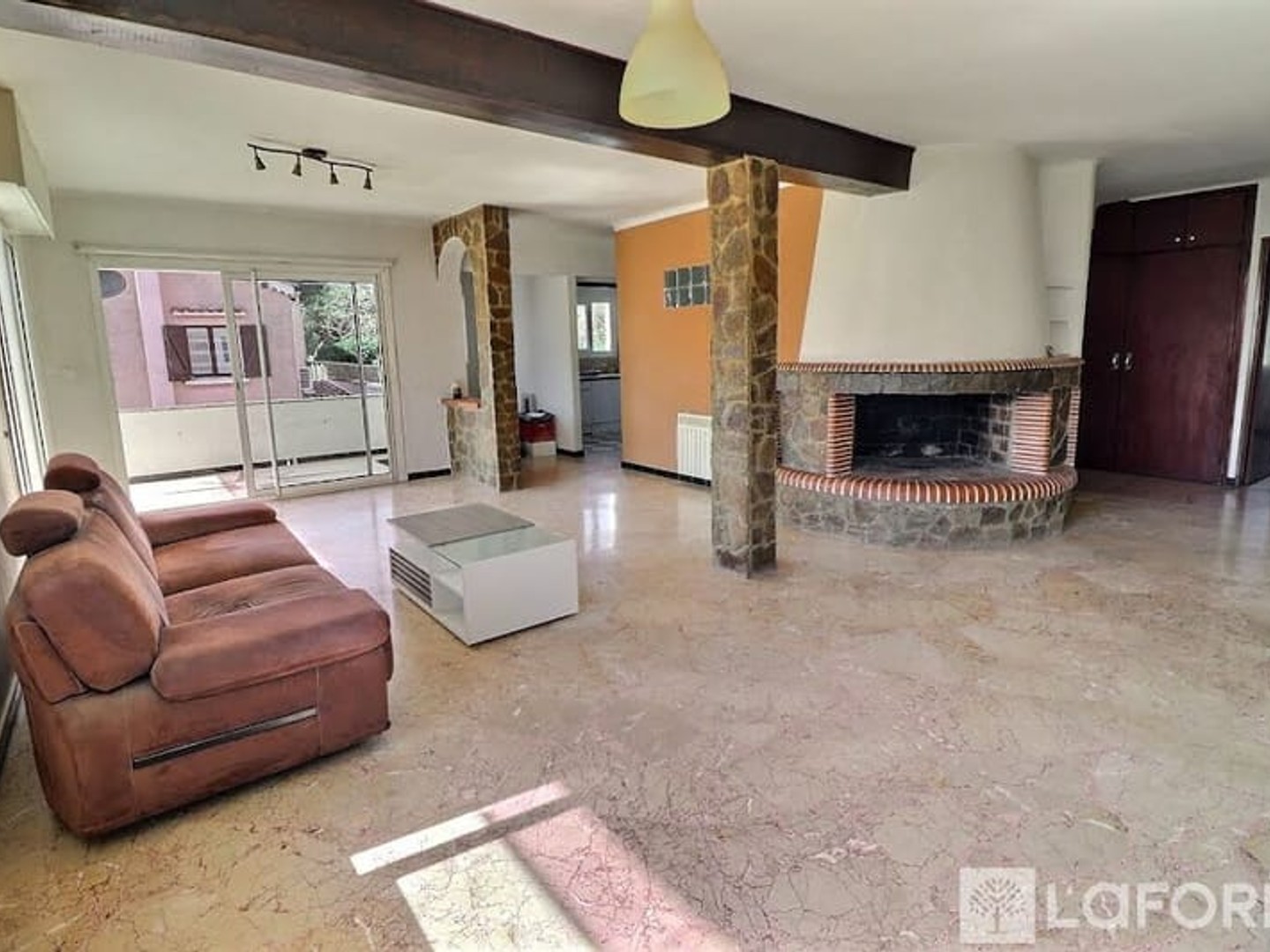 Maison à vendre - 11 pièces - 237m2 - Hyères (83400)