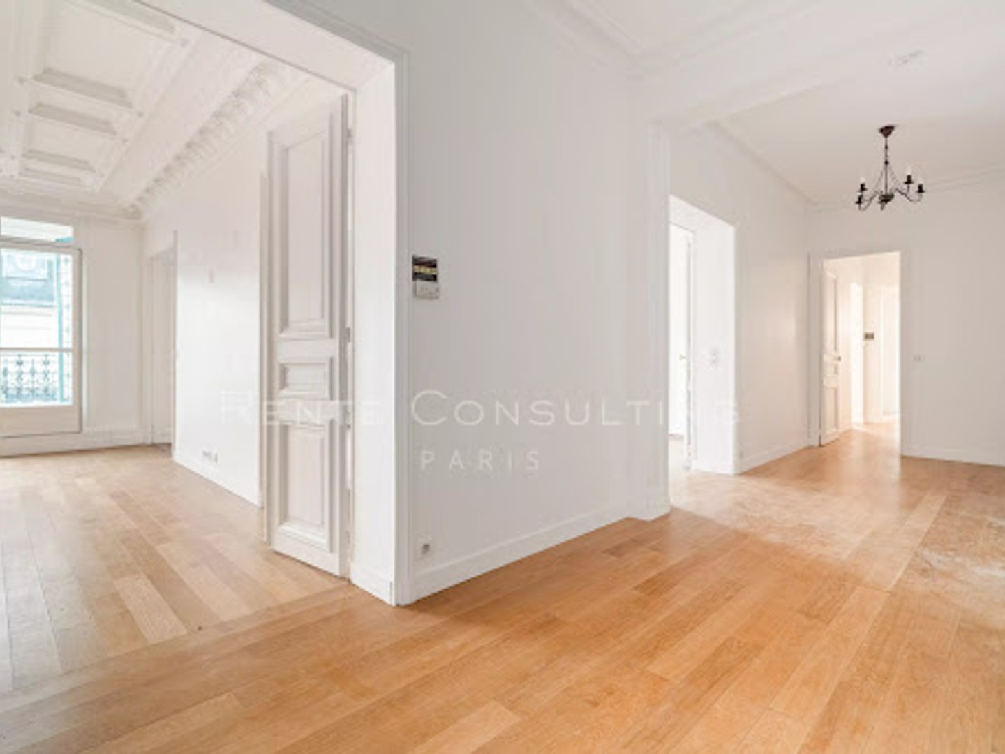 Appartement à vendre - 4 pièces - 151m2 - Paris 8e (75008)