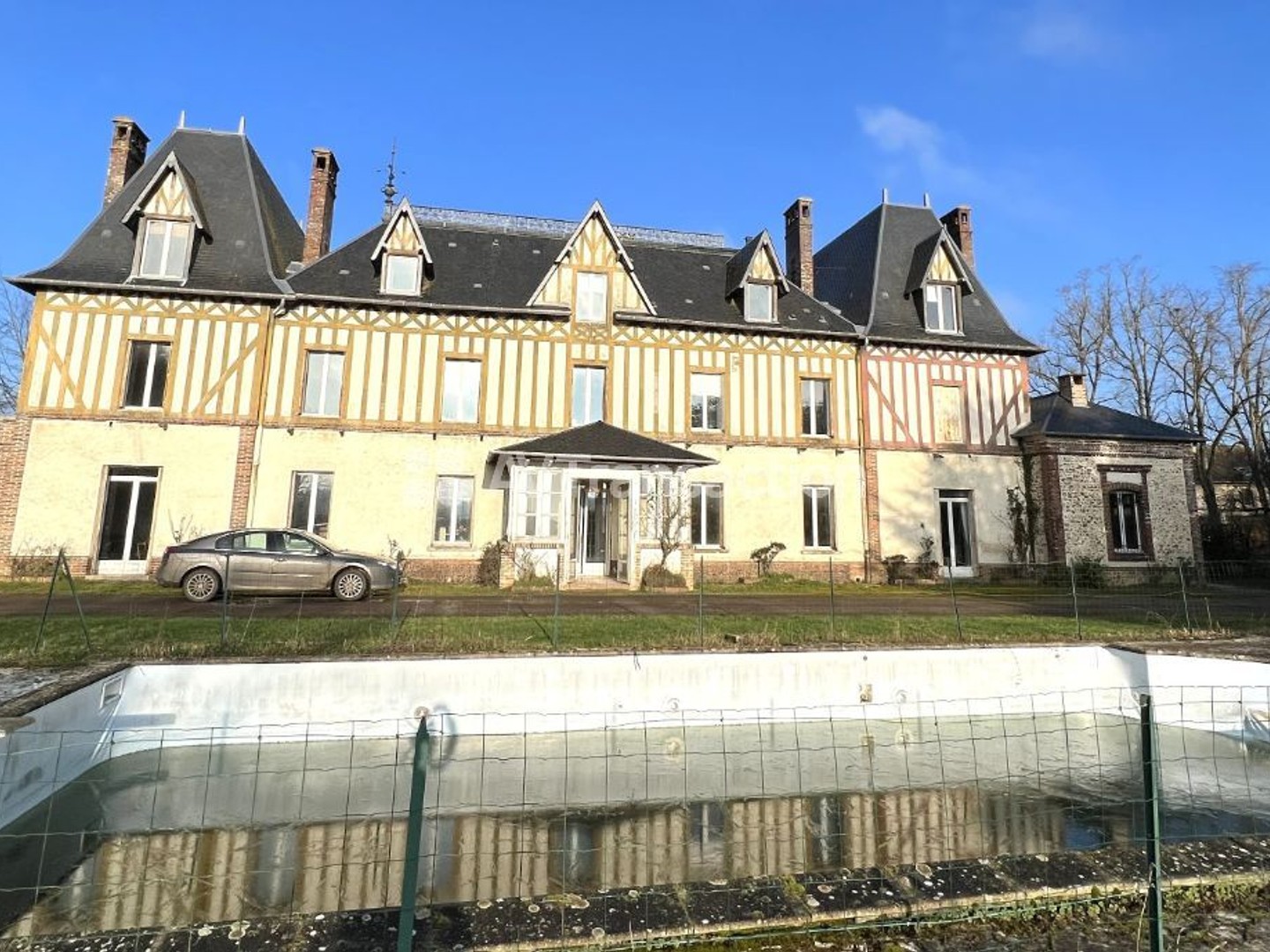 A vendre , Rugles ( Eure ) , manoir 646 m2 , 13 chambres