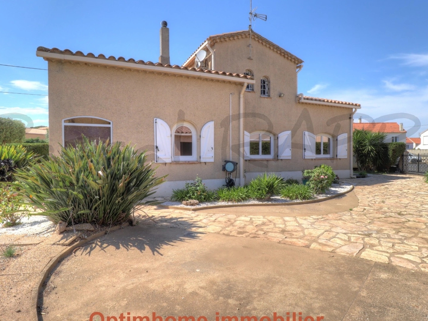 Maison à vendre - 8 pièces - 218m2 - Agde (34300)