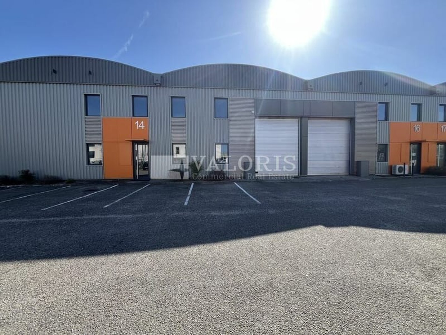 Magasin à vendre - 440m2 - Dardilly (69570)