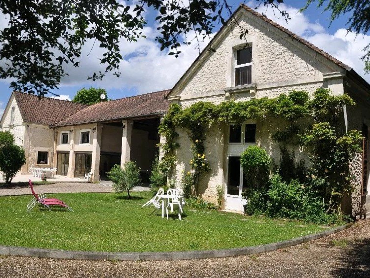 Maison 348 m²