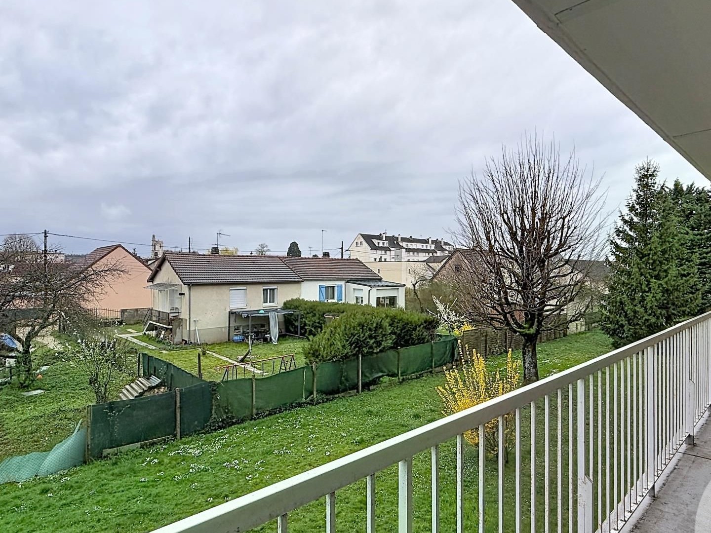 Appartement à vendre - 3 pièces - 64m2 - Sens (89100)