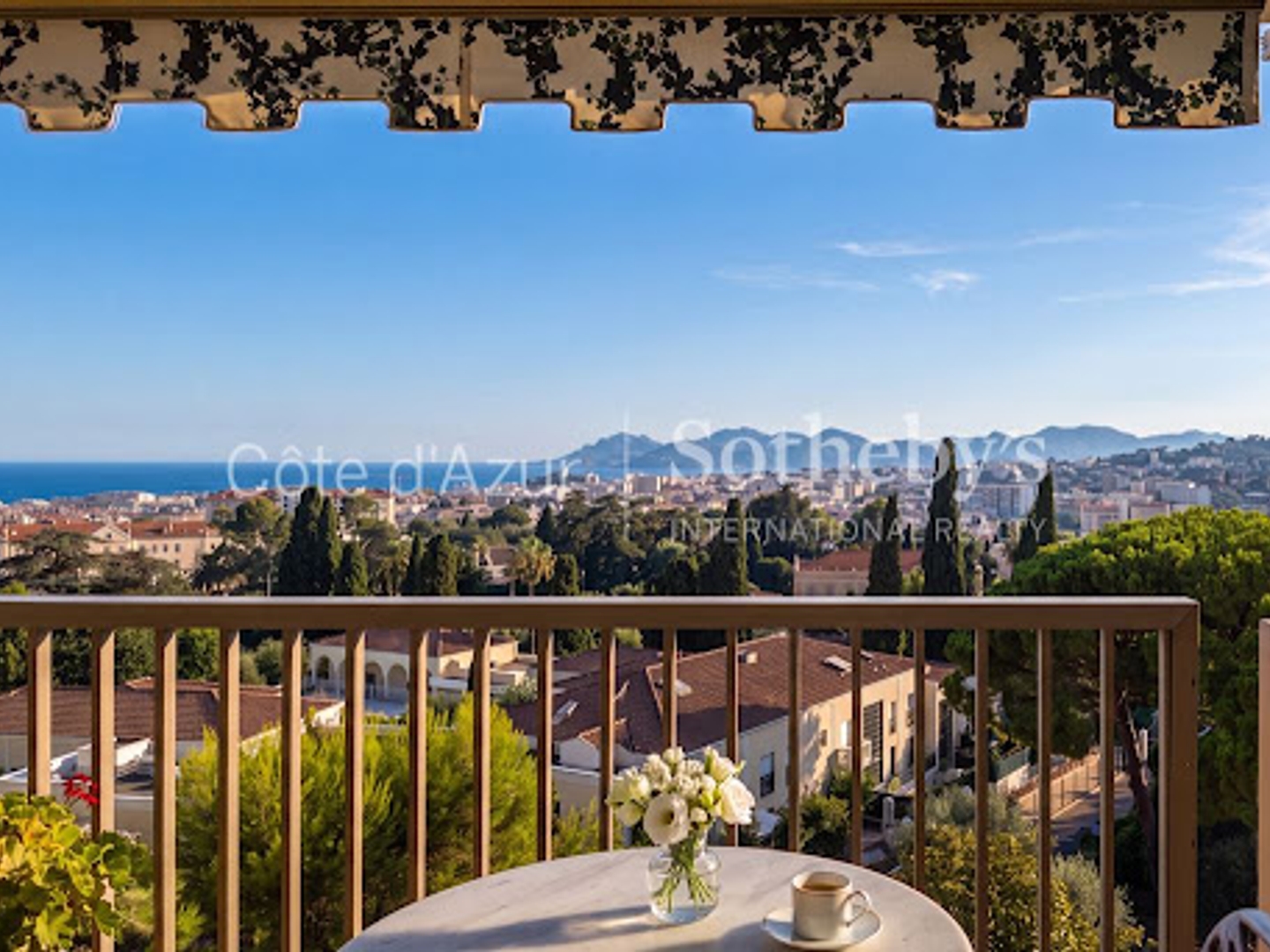 Appartement à vendre - 3 pièces - 108m2 - Cannes (06400)