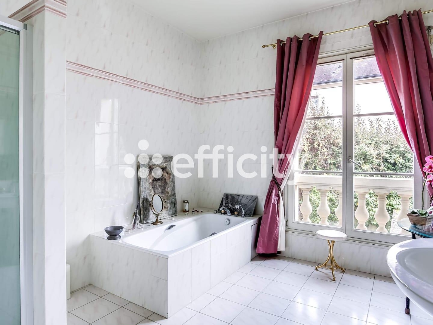 Maison à vendre - 10 pièces - 570m2 - Bougival (78380)