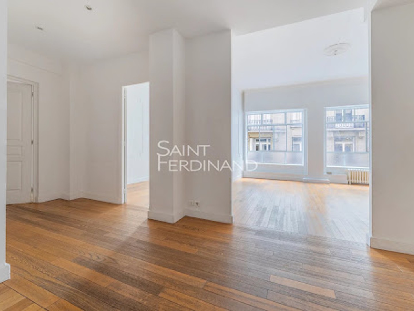 Appartement à vendre - 5 pièces - 116m2 - Paris 16e (75016)