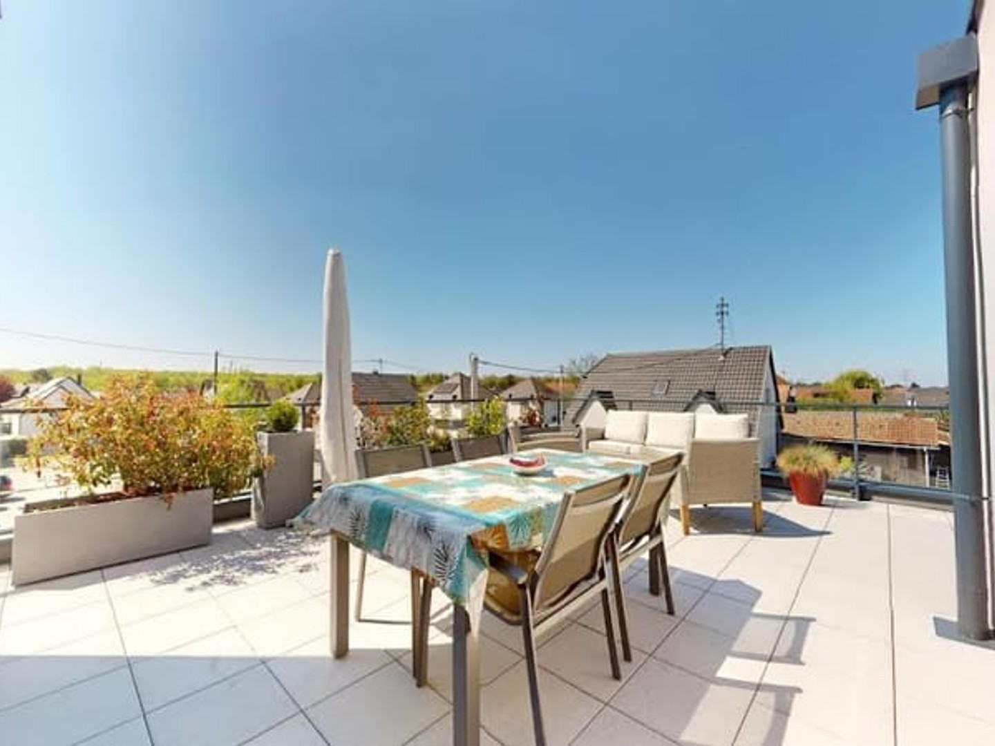 Appartement à vendre - 4 pièces - 120m2 - Bartenheim (68870)