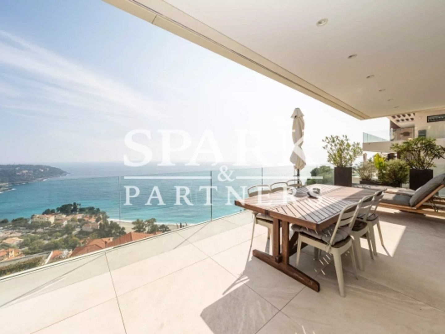 Appartement à vendre - 4 pièces - 260m2 - Roquebrune-Cap-Ma... (06190)