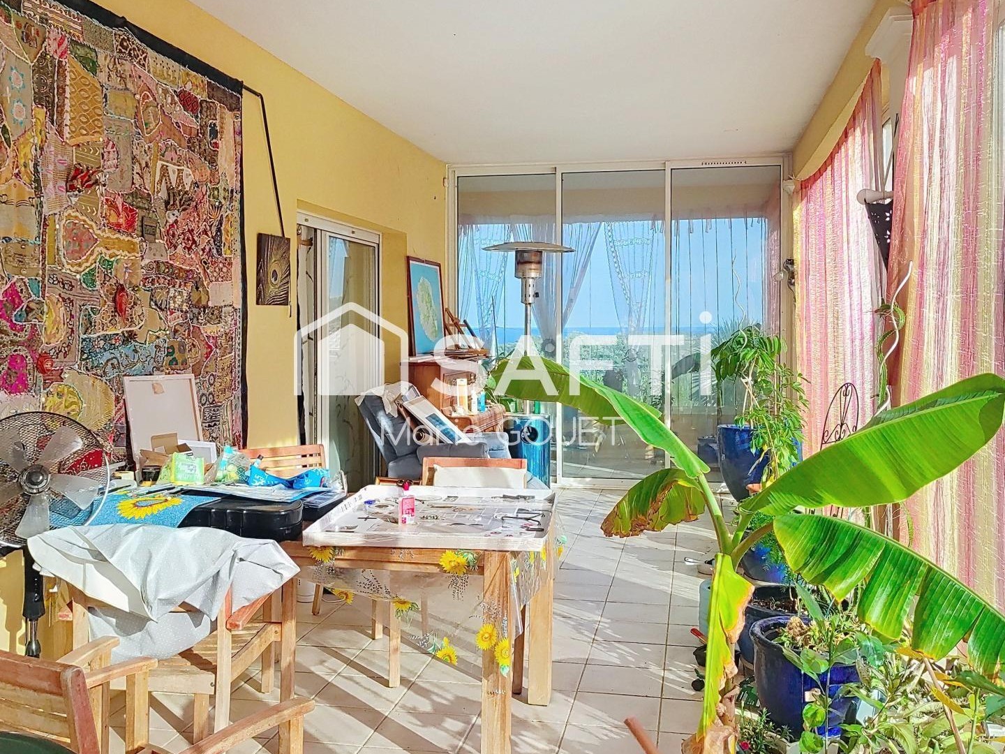 Maison à vendre - 8 pièces - 237m2 - Fréjus (83370)