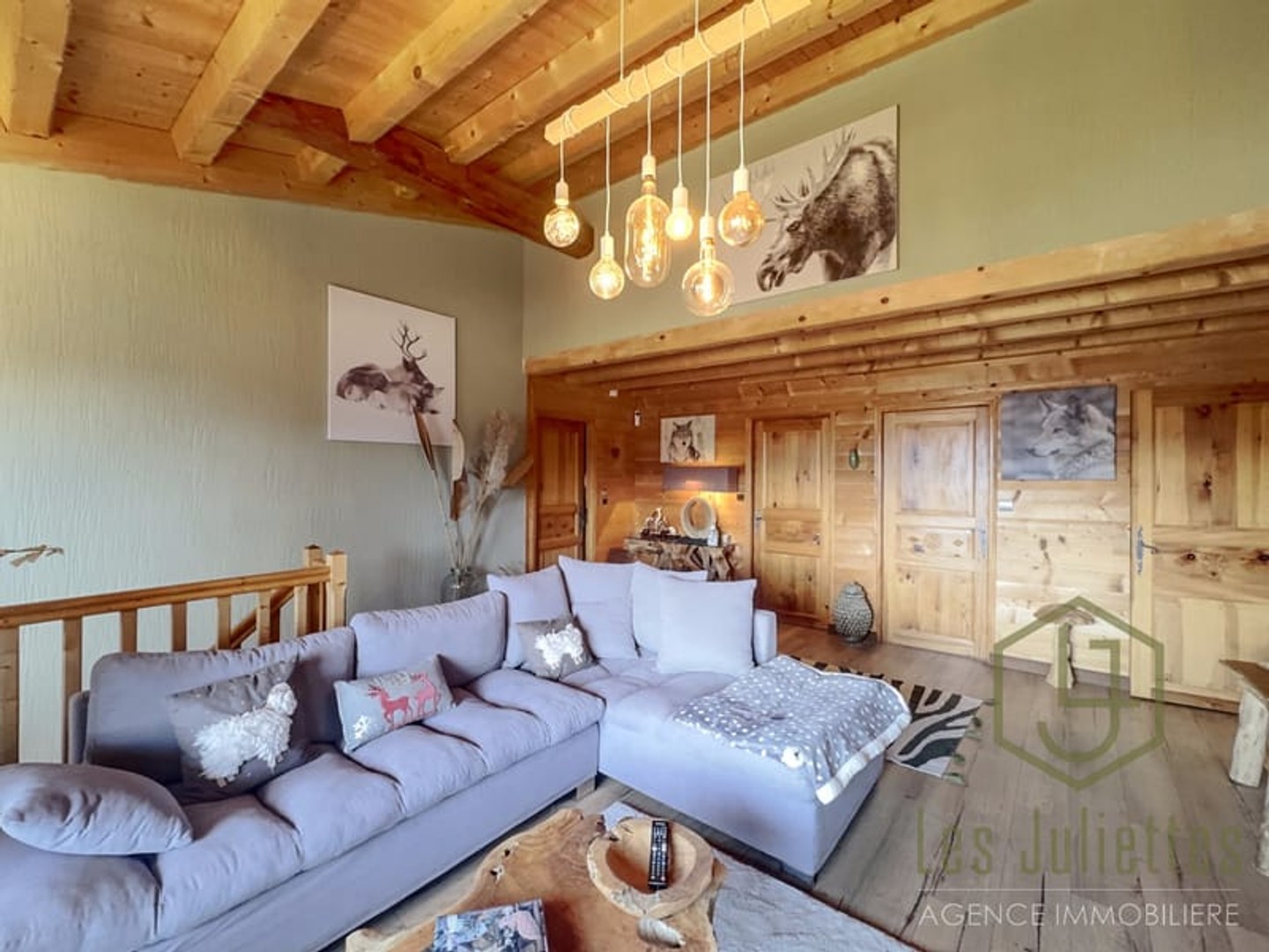 Maison à vendre - 10 pièces - 265m2 - Taninges (74440)