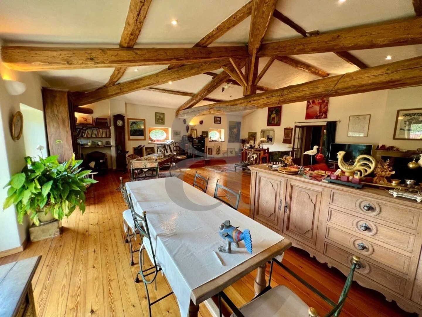Dieulefit, maison en pierre magnanerie